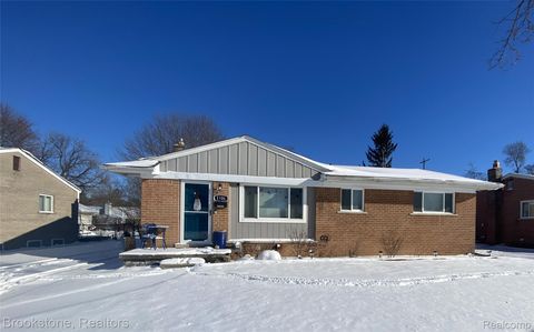 1106 Marion Drive Holly Village MI 48442