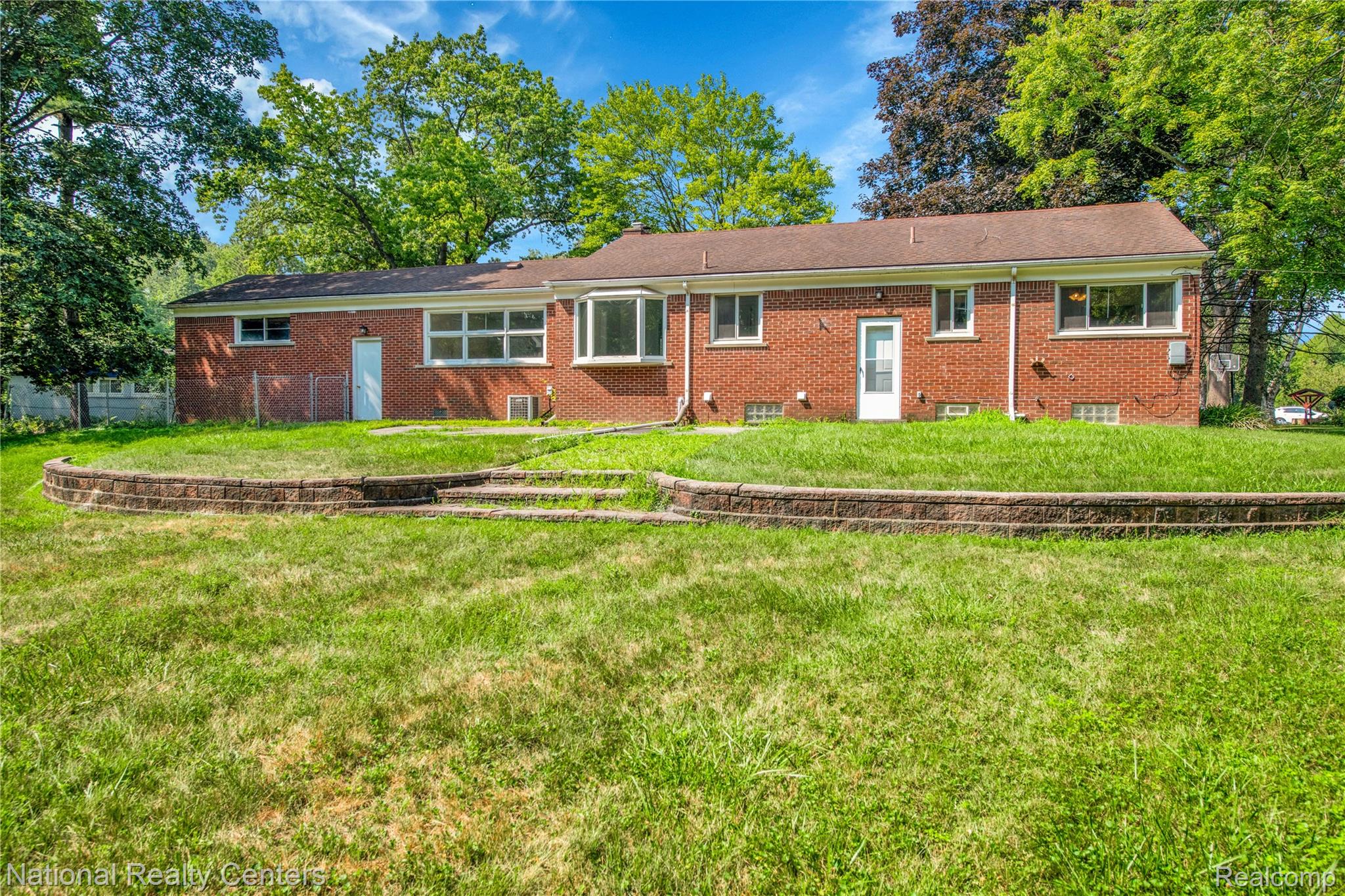 23500 Oliver Court