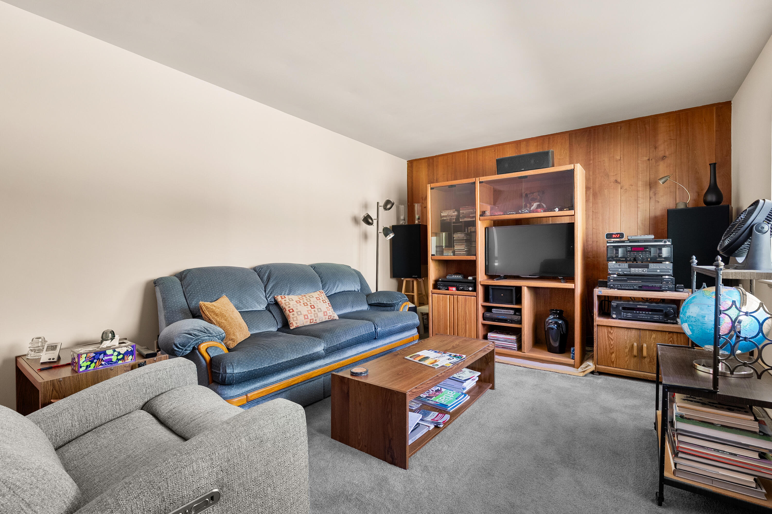 5943 S 6th Street