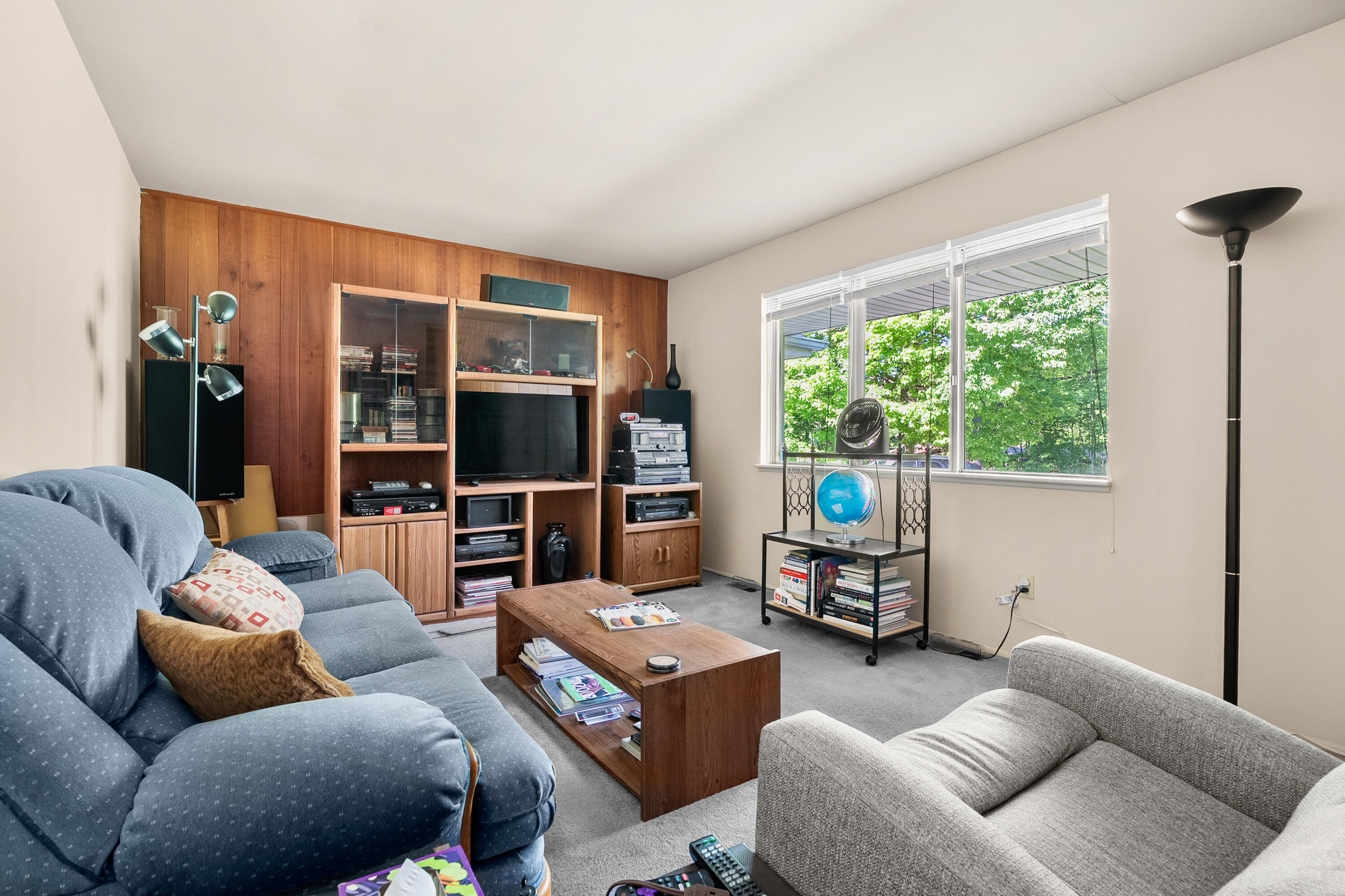 5943 S 6th Street