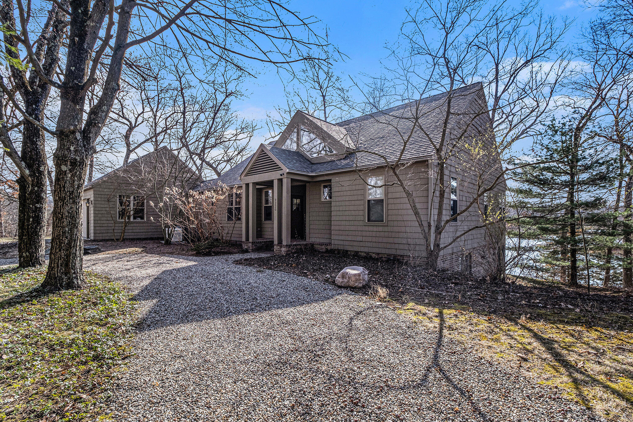 9220 Glenbrook Road