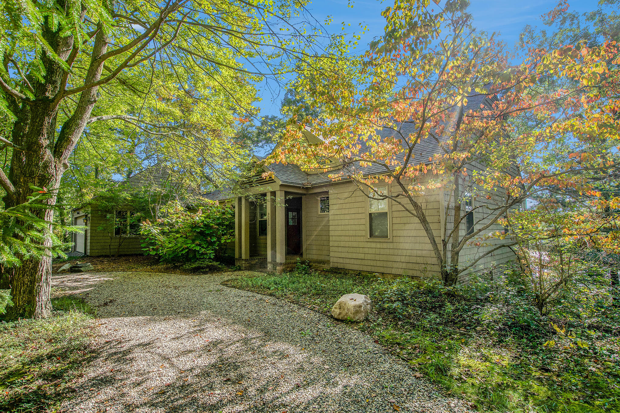 9220 Glenbrook Road