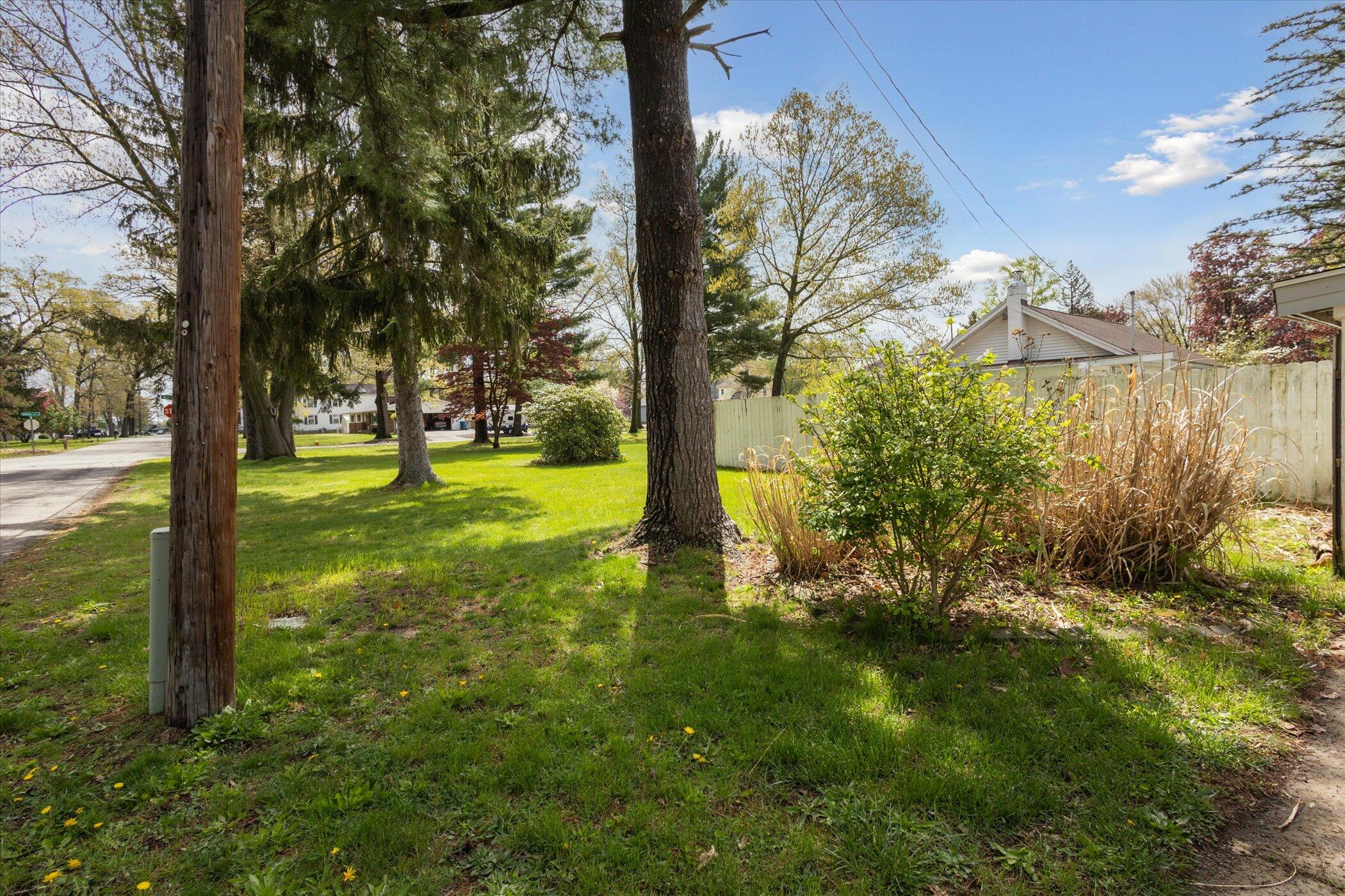 180 Woodrow Avenue S
