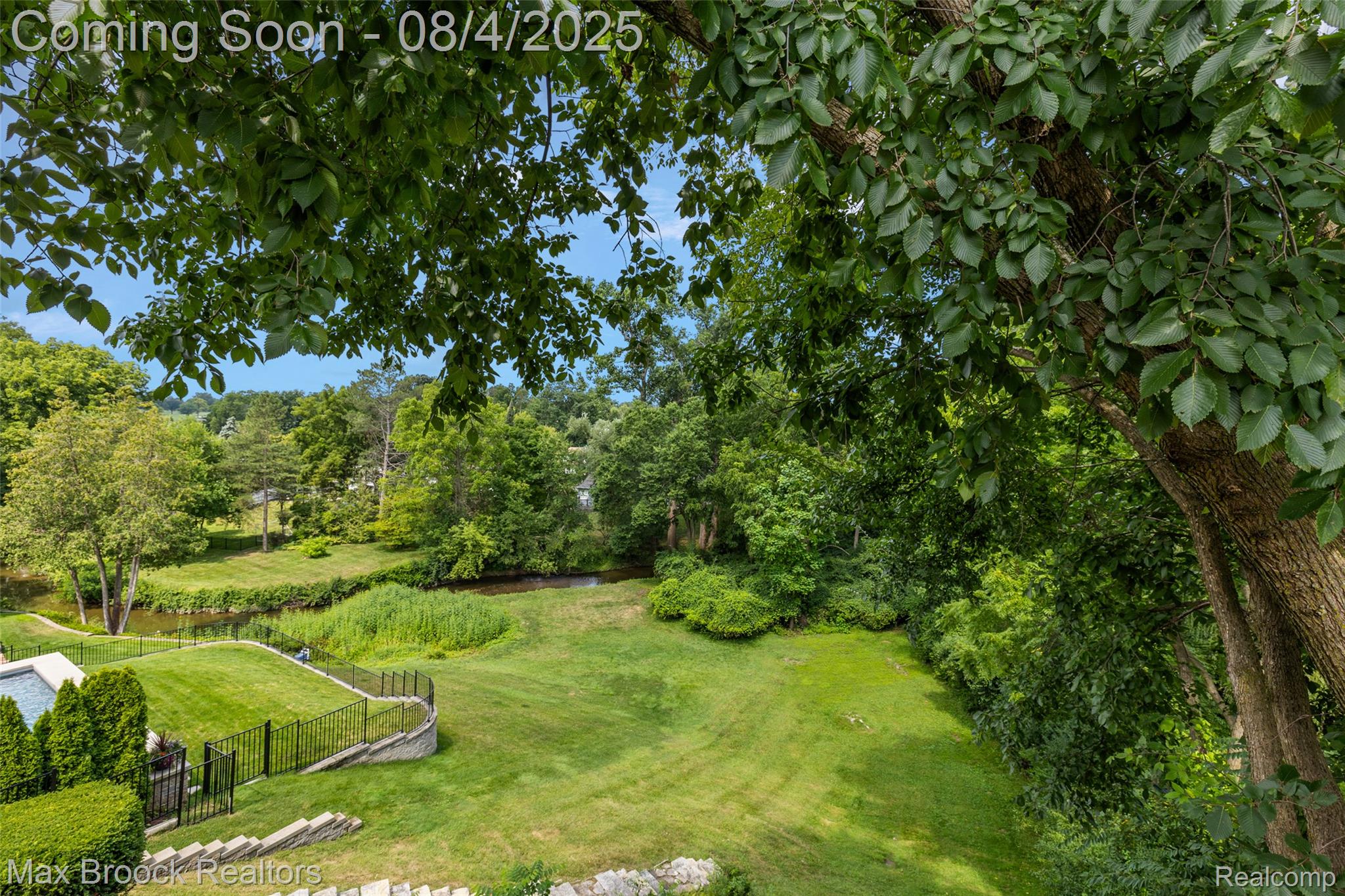 1300 Northlawn Boulevard