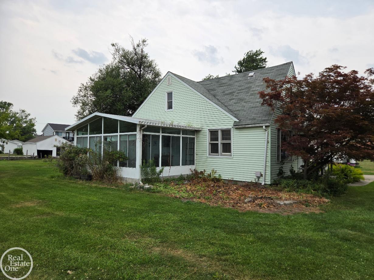 38777 Lakeshore Drive