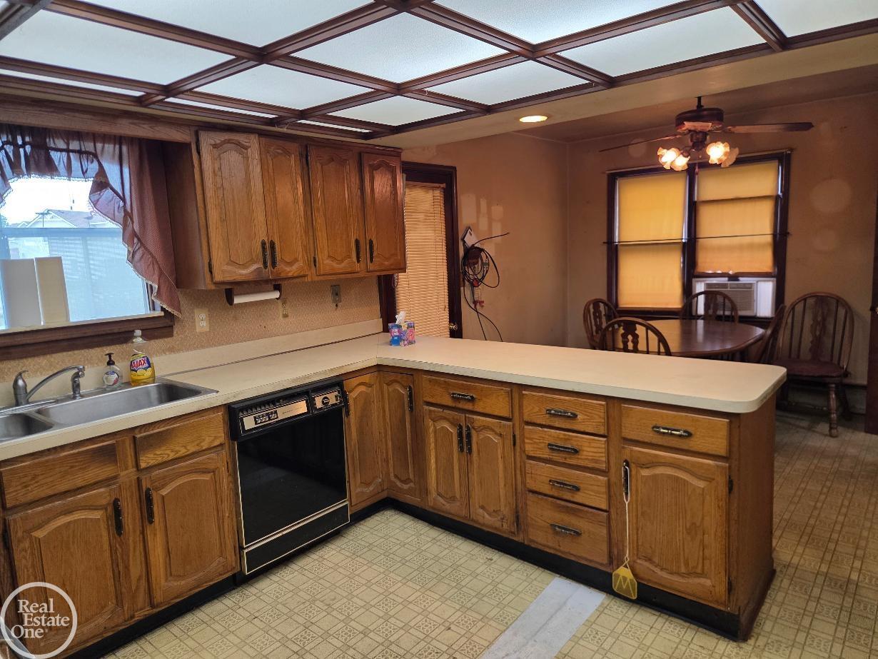 38777 Lakeshore Drive