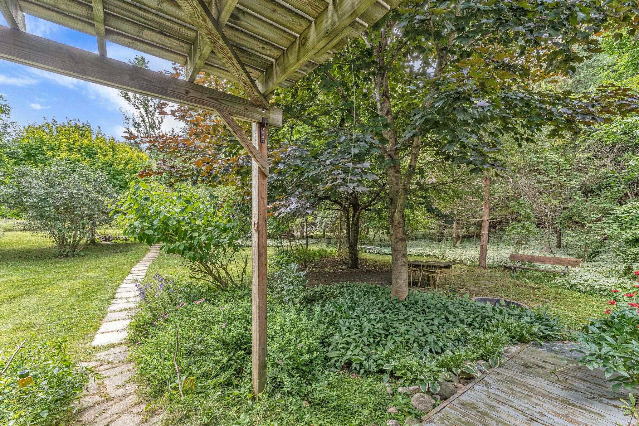 8594 W Old State Road