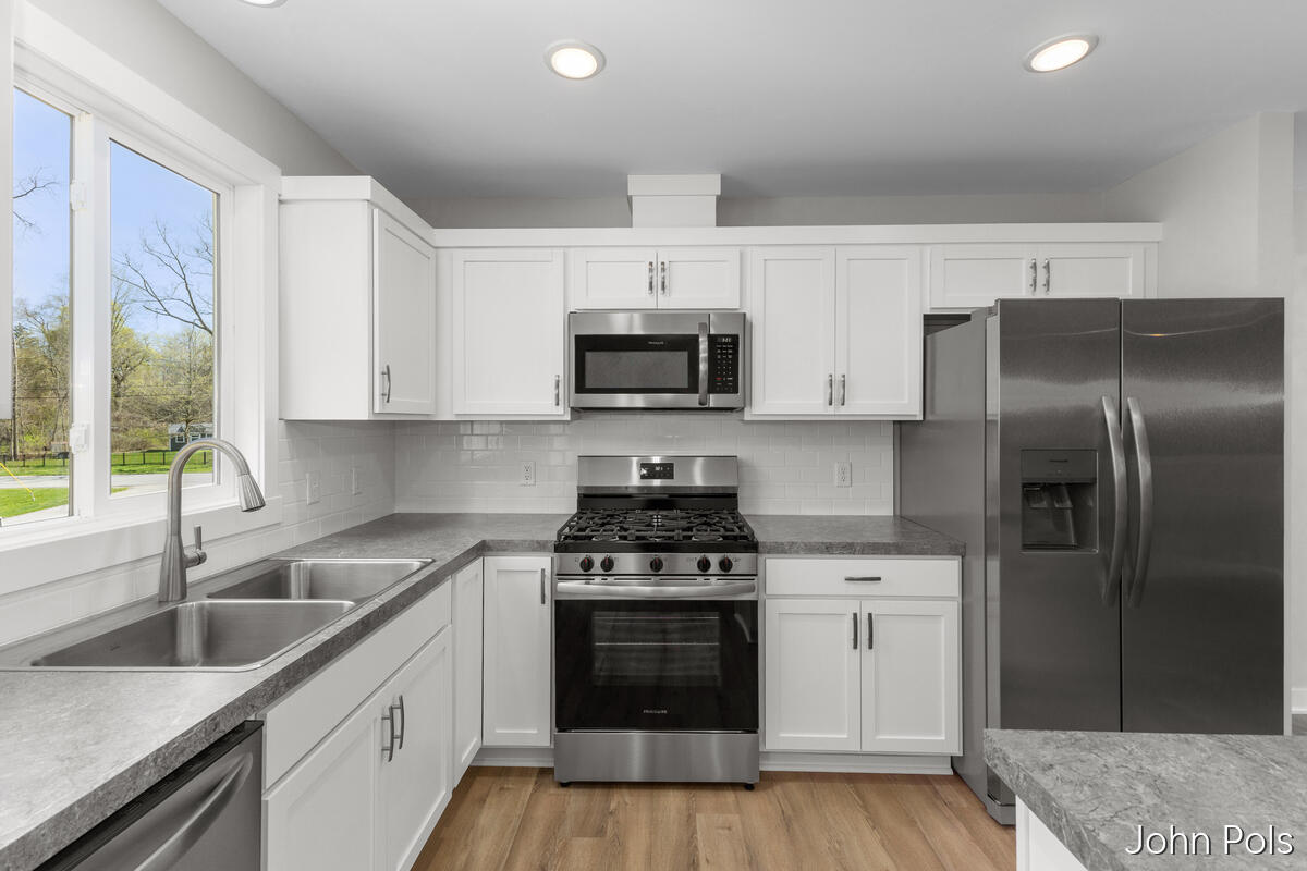 726 S Lincoln Street