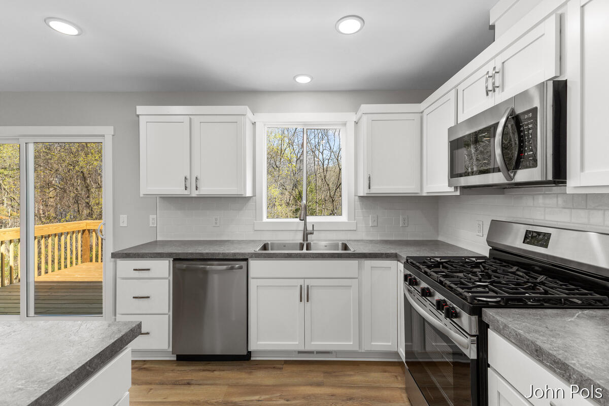 726 S Lincoln Street