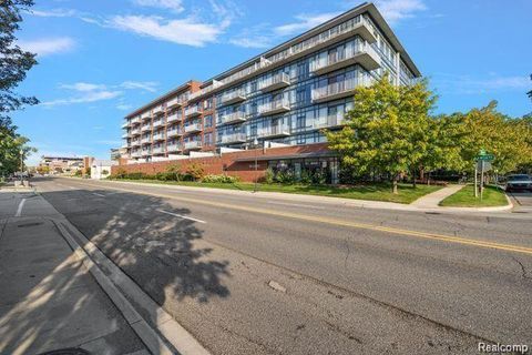 101 CURRY Avenue 610 Royal Oak City MI 48067