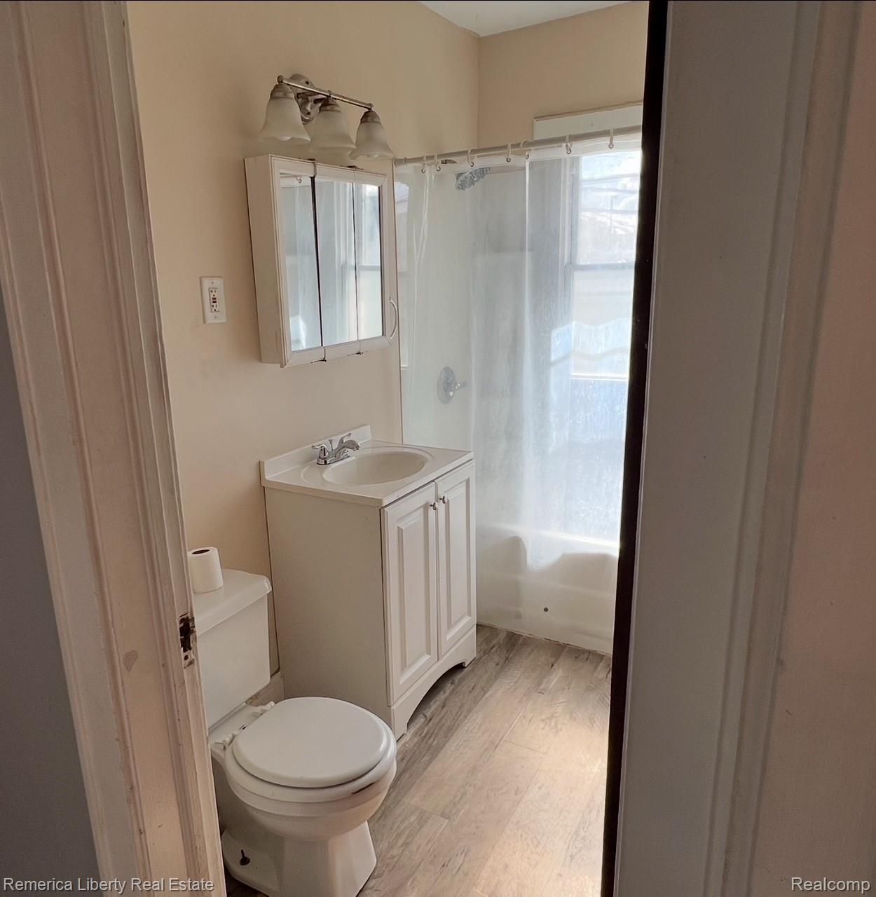 1147 Harrison Avenue