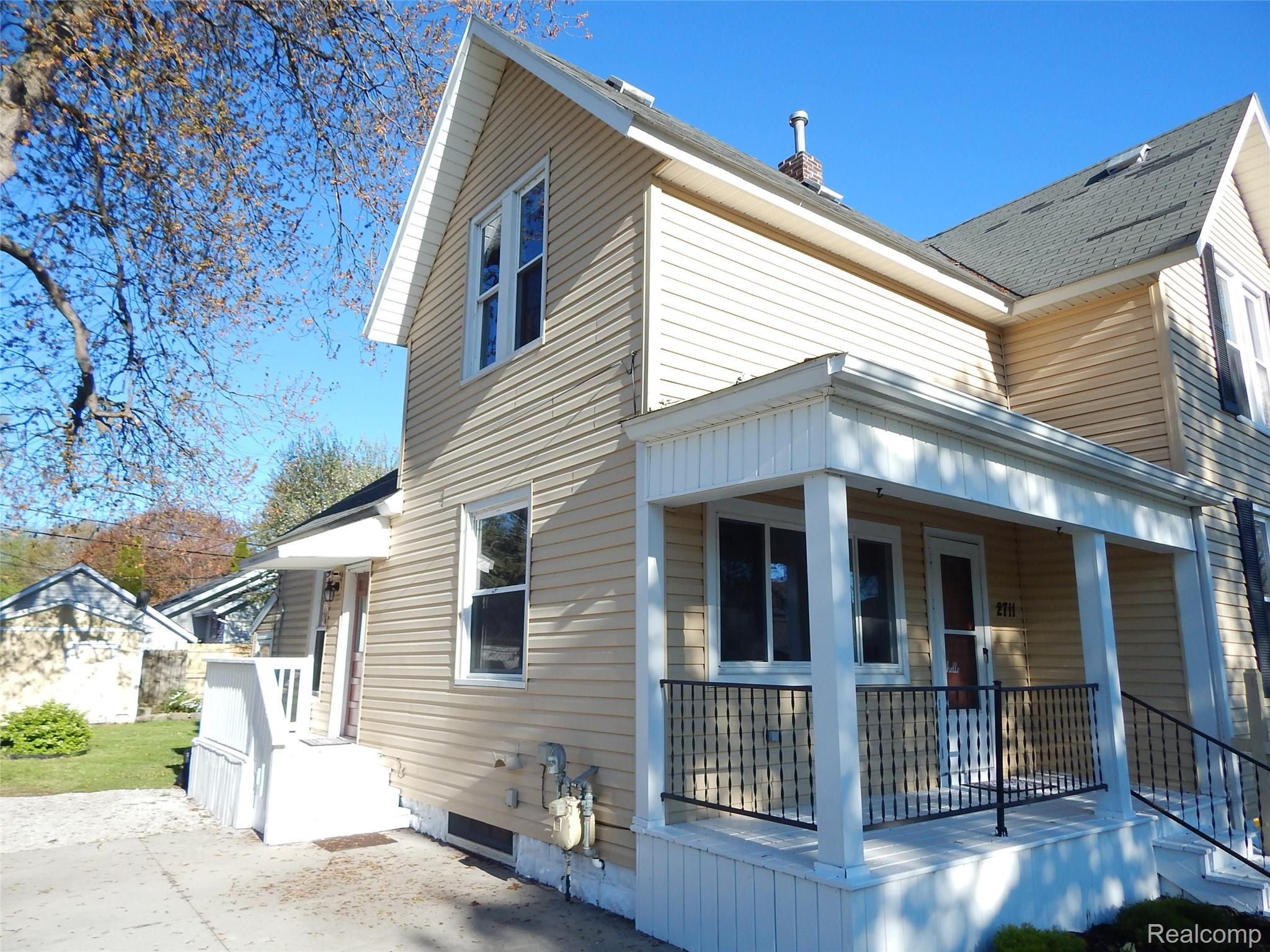 2711 Cherry Street