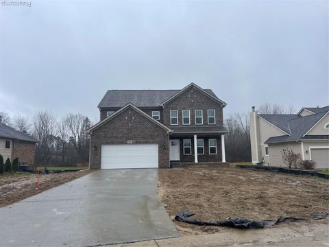2251 Village Woods Drive Grand Blanc Charter Township MI 48439
