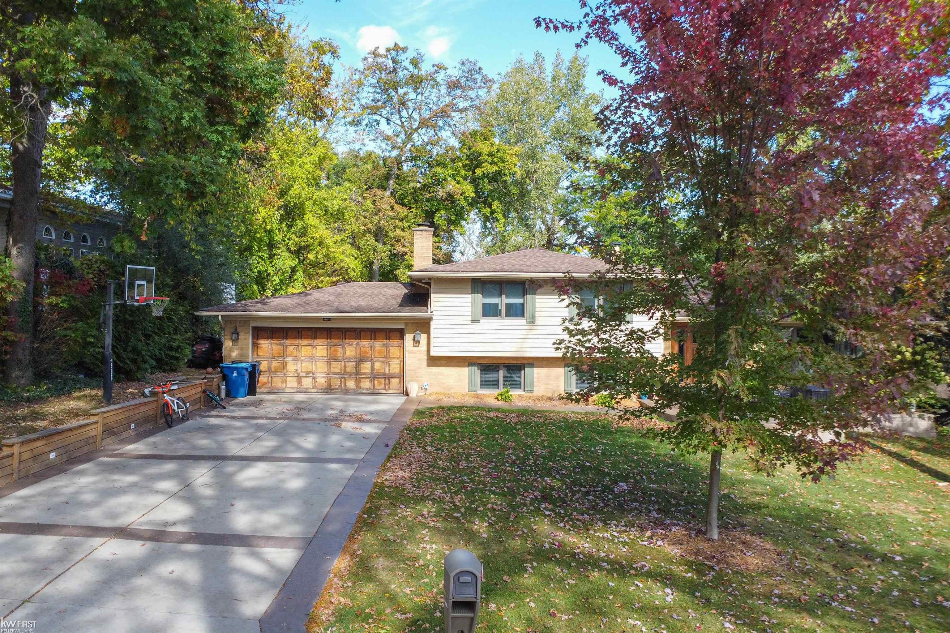 1244 Pomona Court