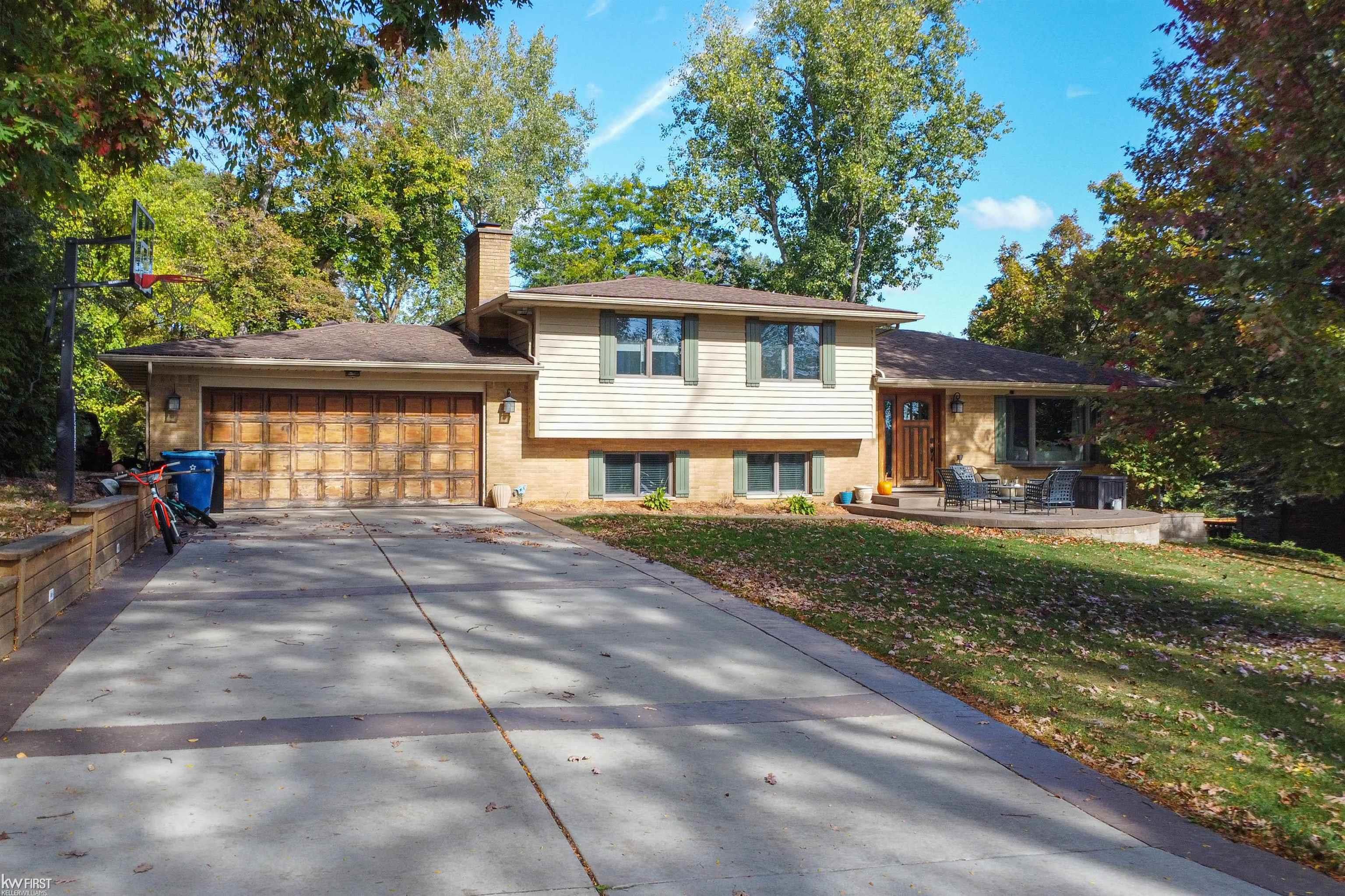 1244 Pomona Court