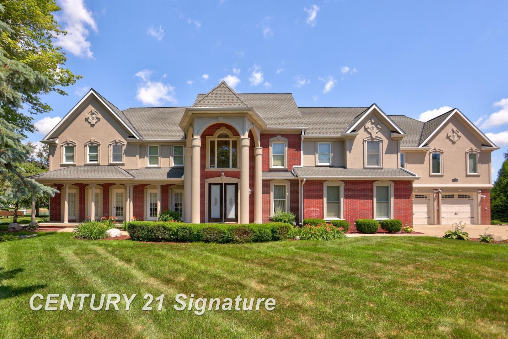 11372 Lake Circle Drive