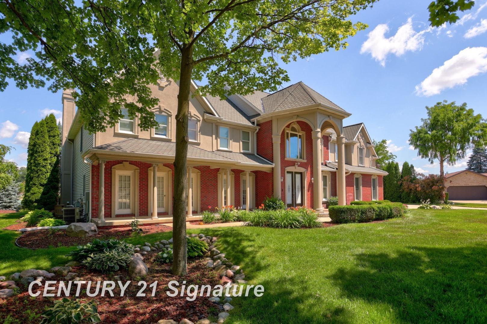 11372 Lake Circle Drive