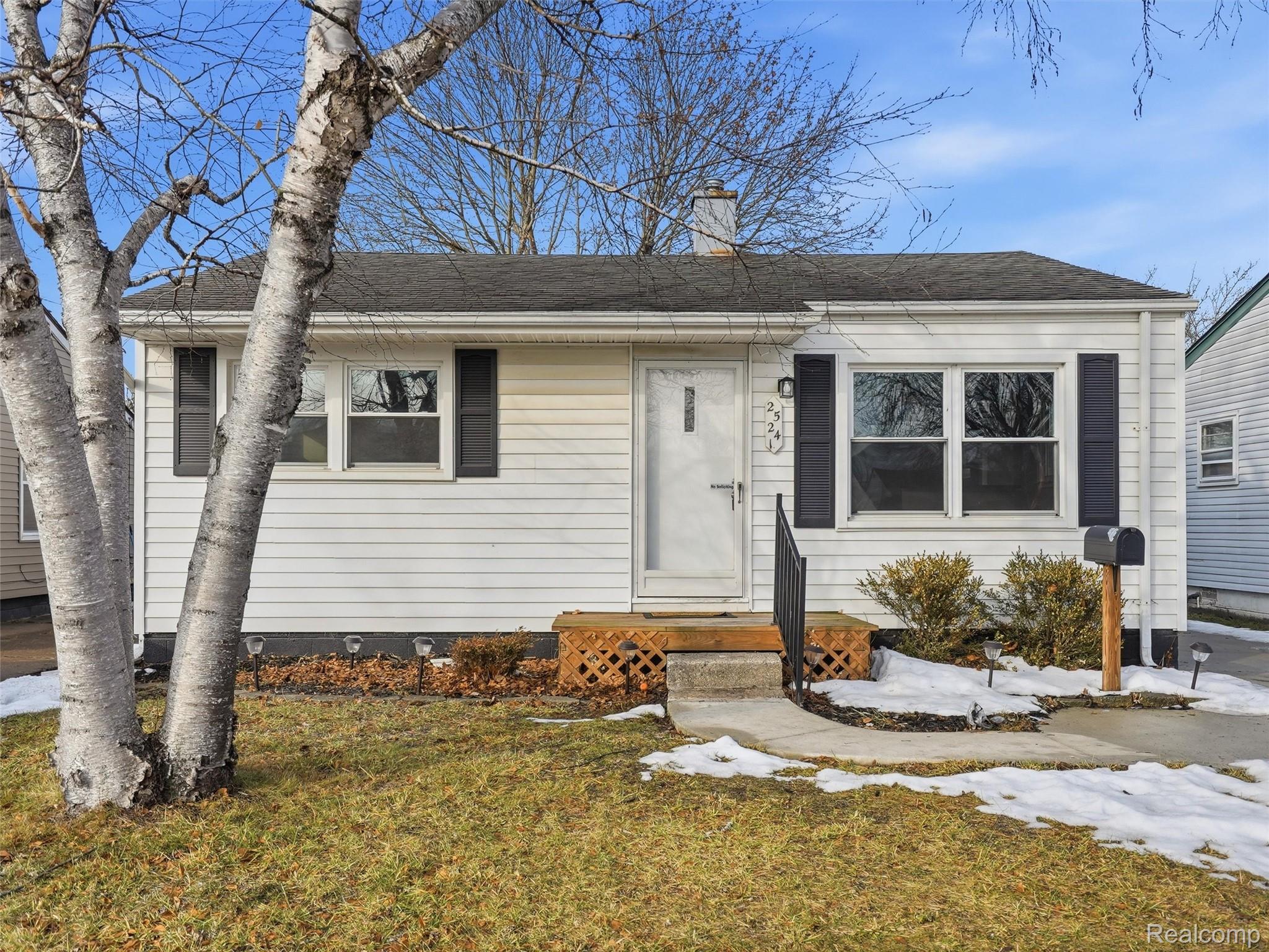 25241 Rosenbusch Boulevard