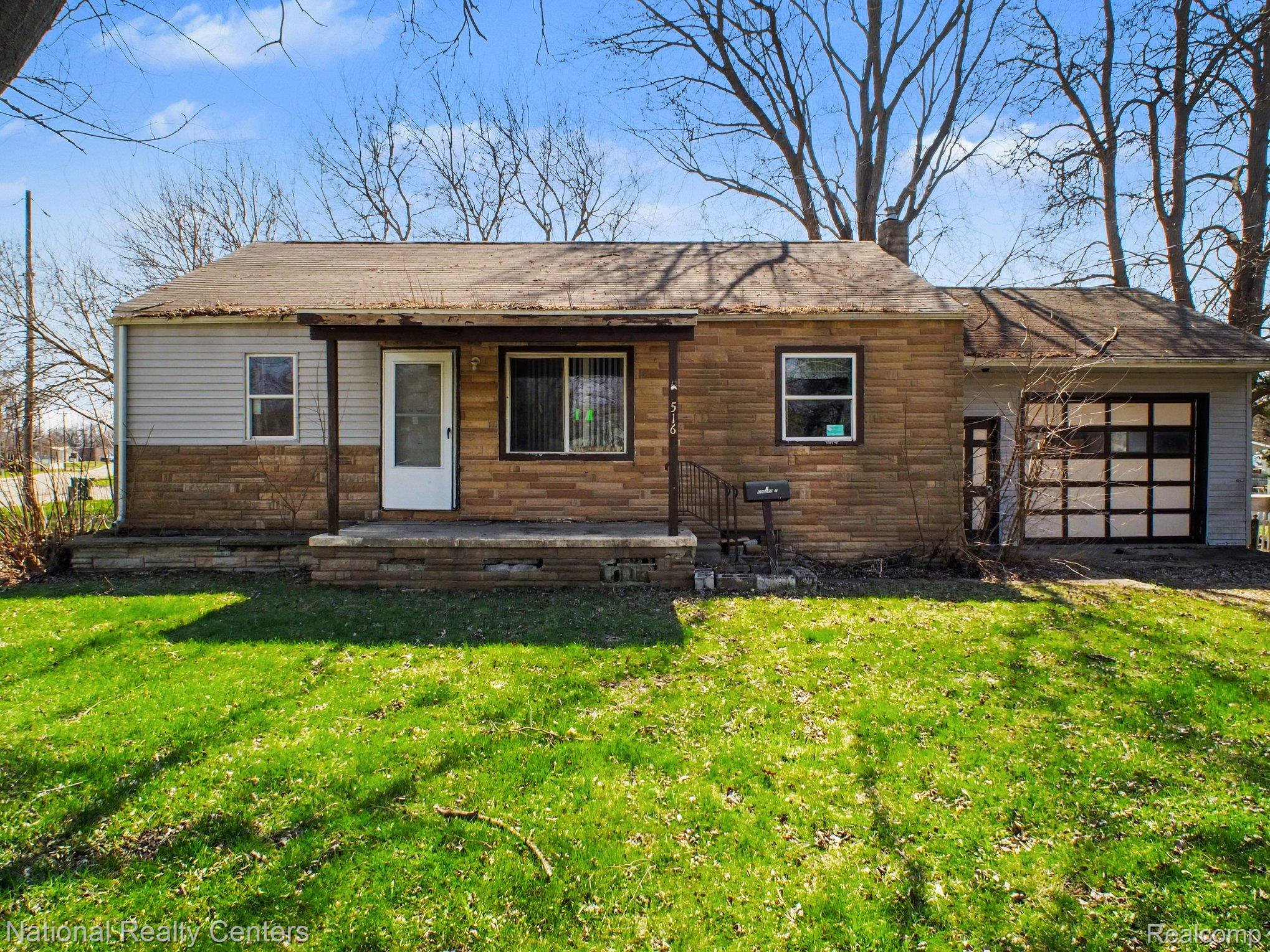 516 Roosevelt Avenue