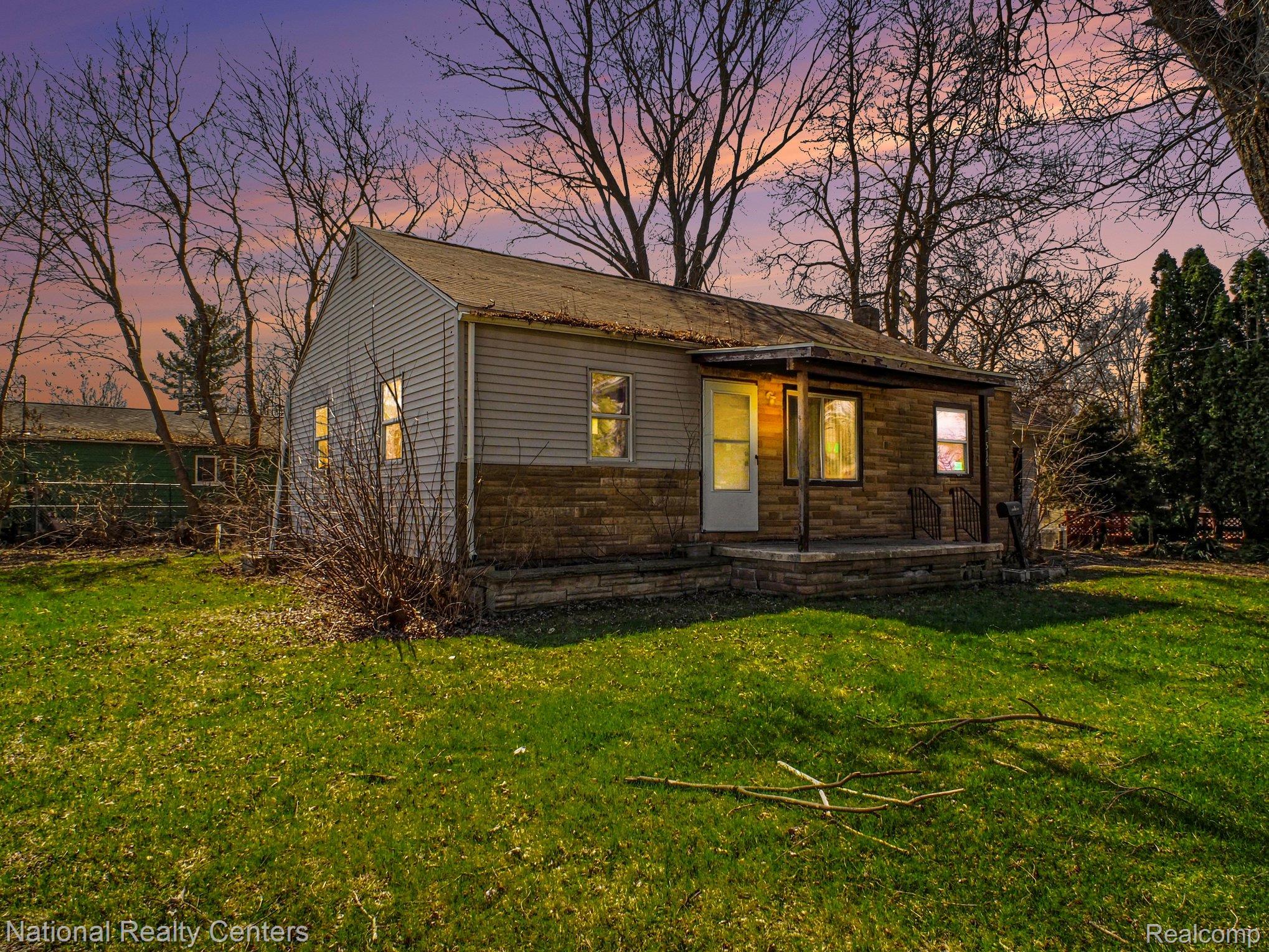 516 Roosevelt Avenue