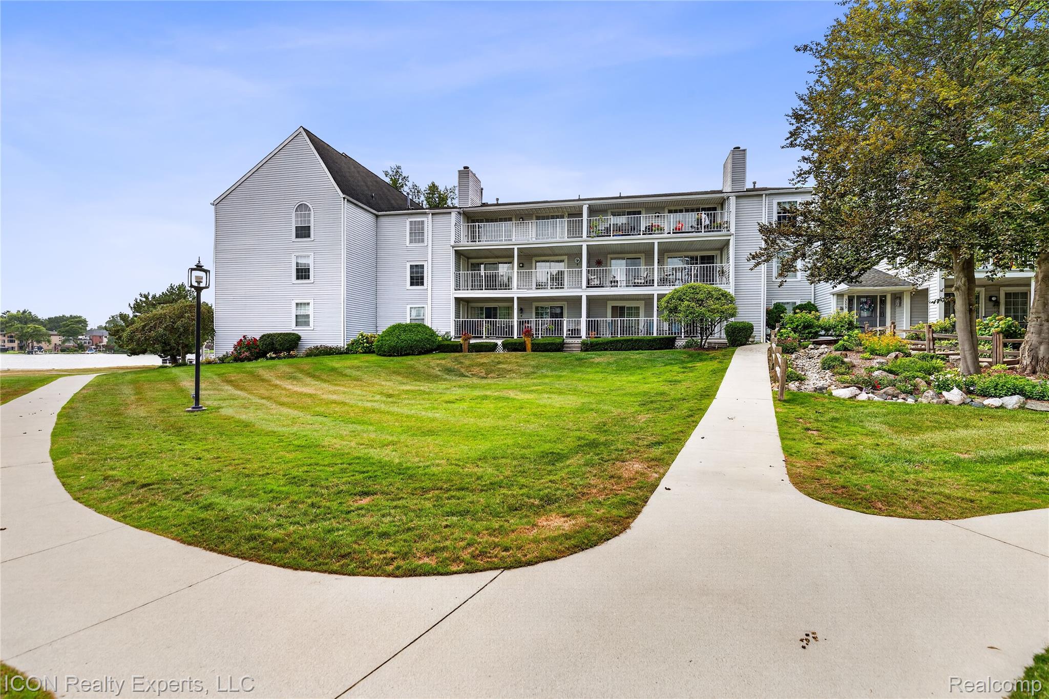 3559 Port Cove Drive 27