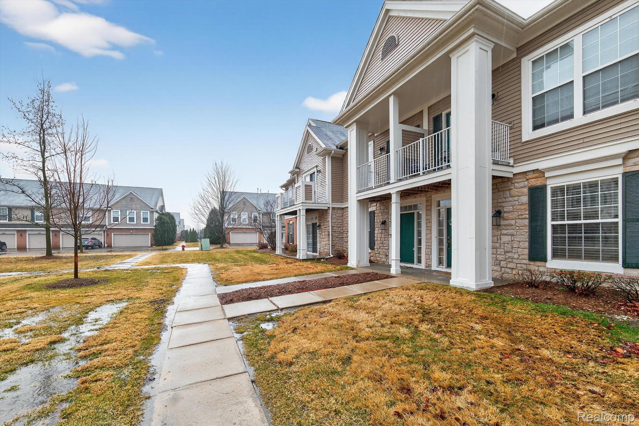 1151 Alameda Boulevard 39