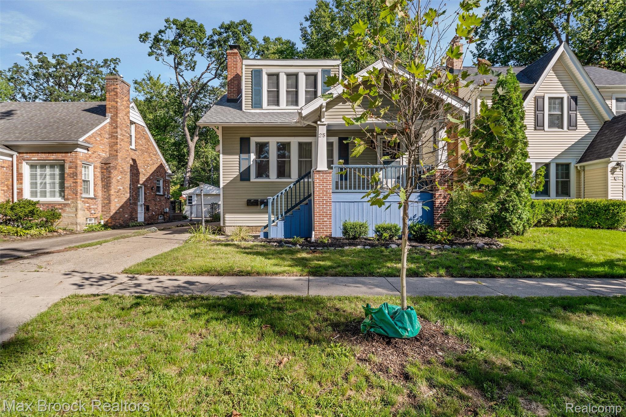 25 WELLESLEY Drive