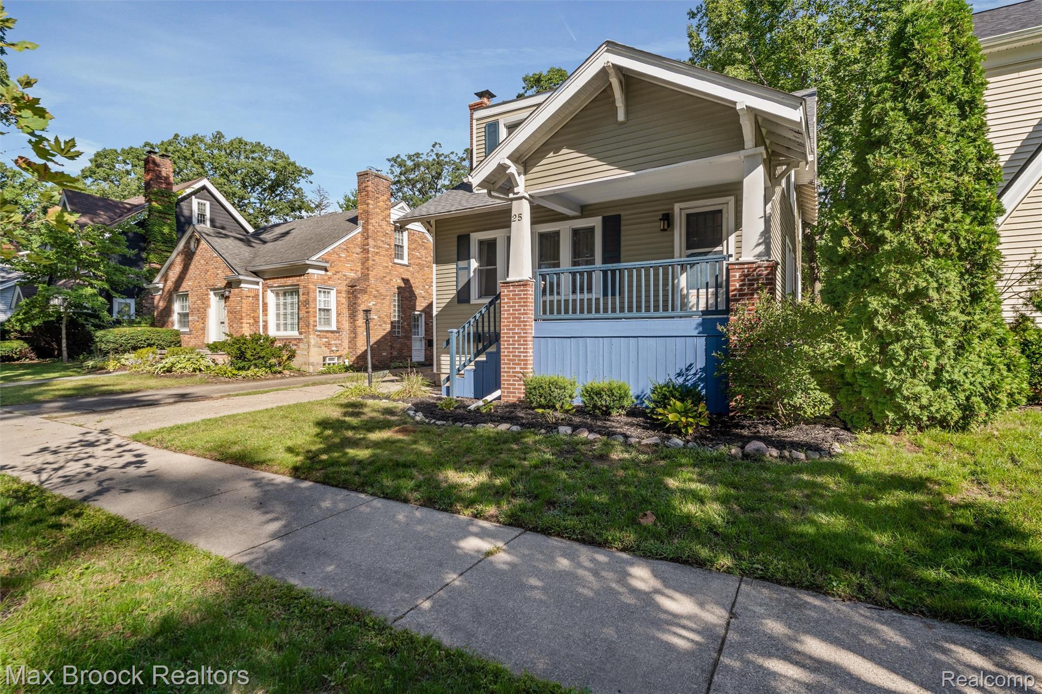 25 WELLESLEY Drive