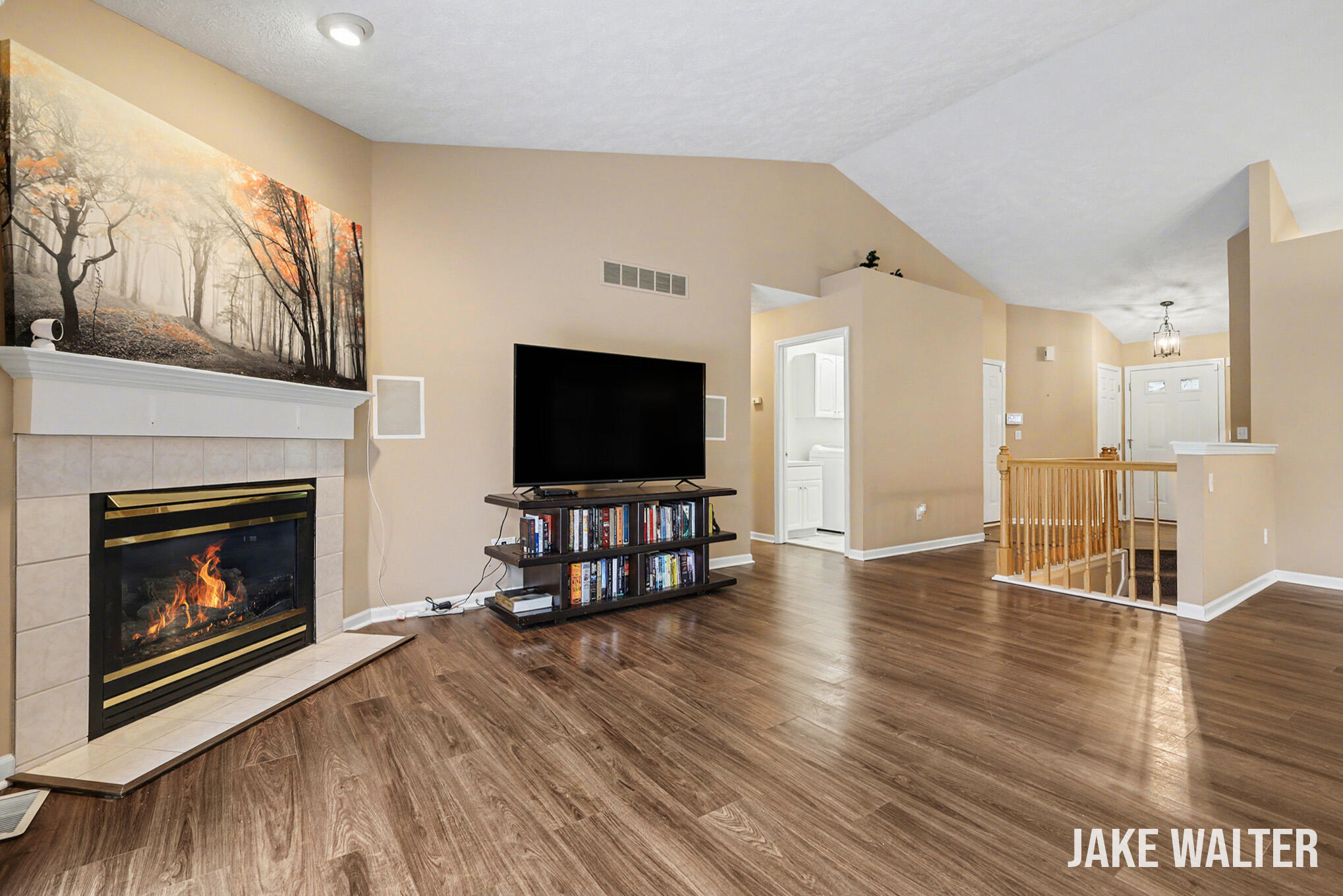 3766 Old Elm Drive SE