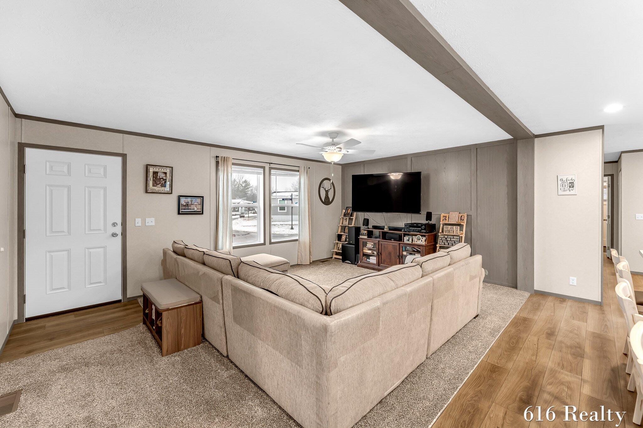 1285 Ashbrook Street NE