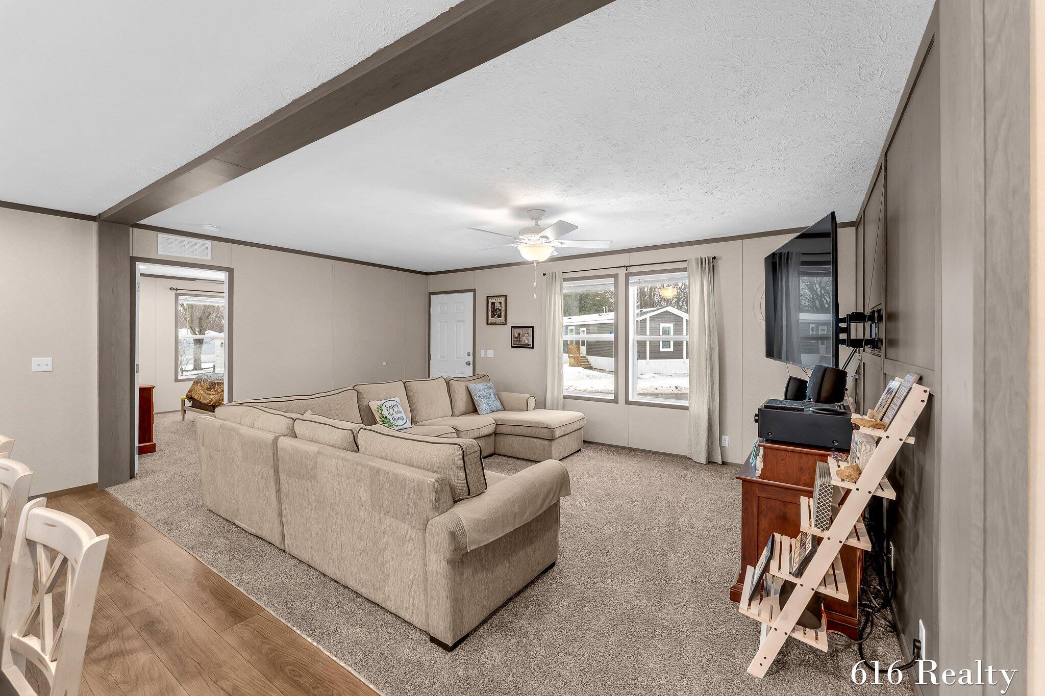 1285 Ashbrook Street NE