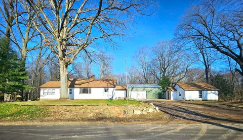 8724 N 14th Street Cooper Charter Township MI 49009