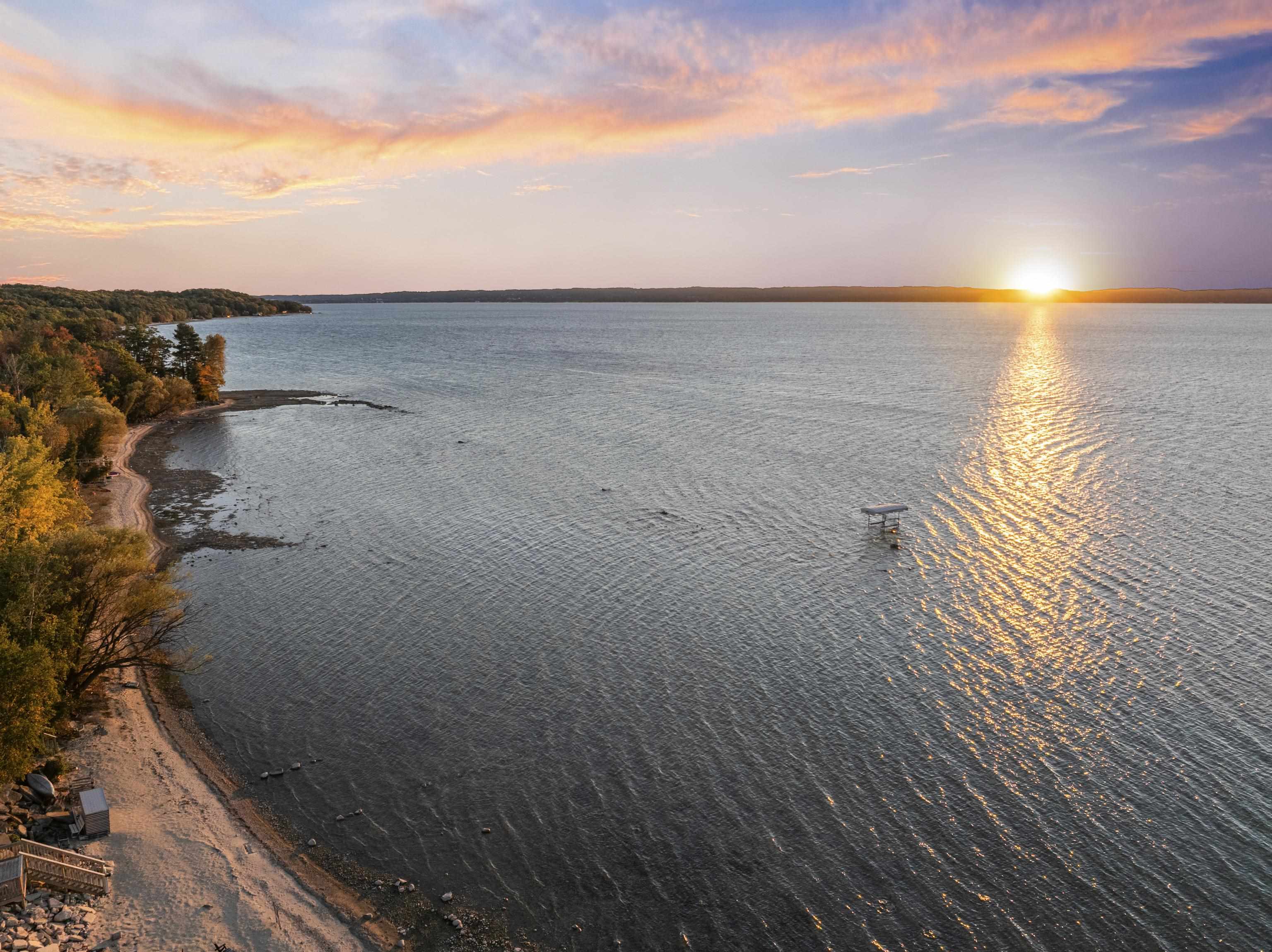 10191 Peninsula Drive