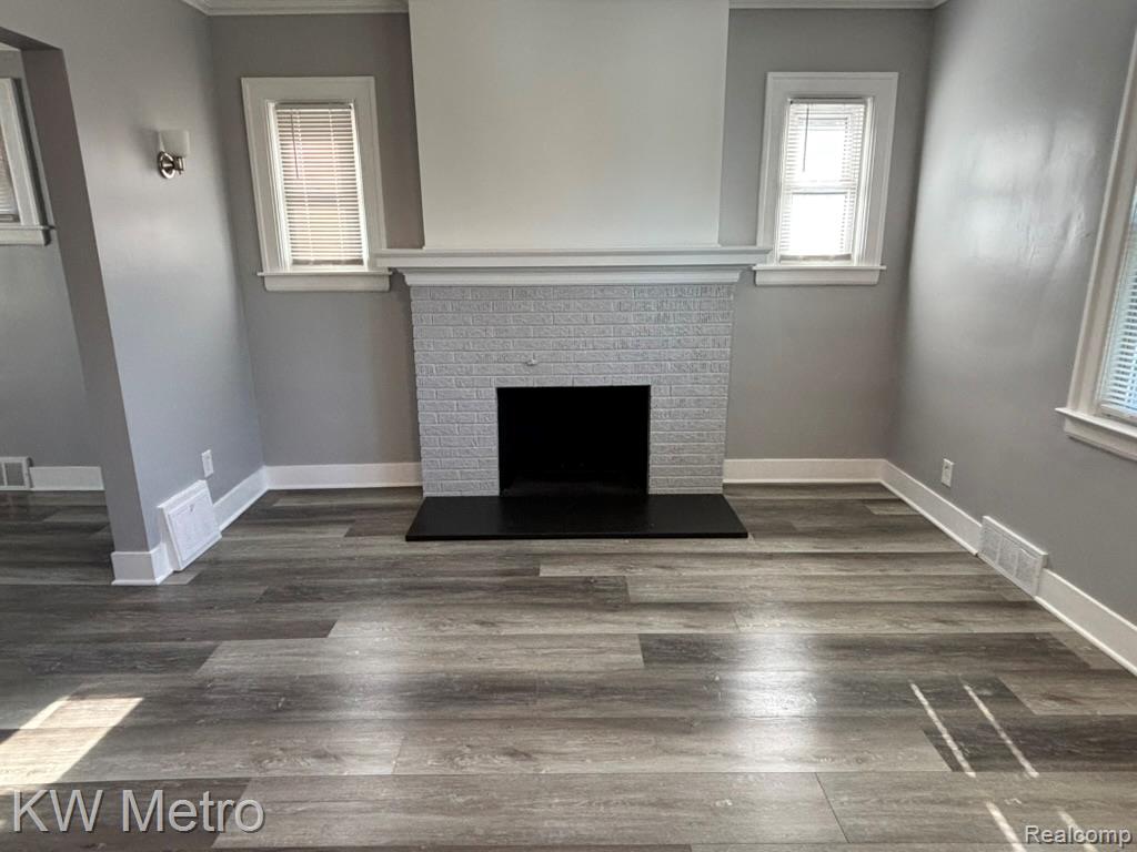 14400 Hubbell Street