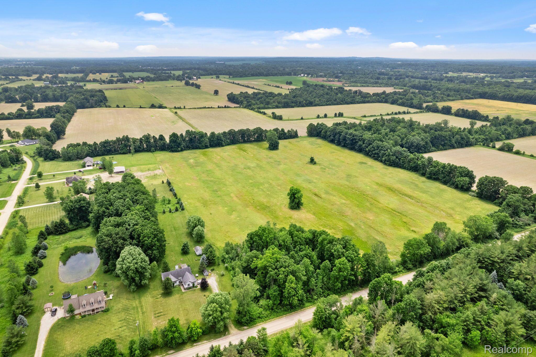 V/L Hough Rd. Hough Rd.