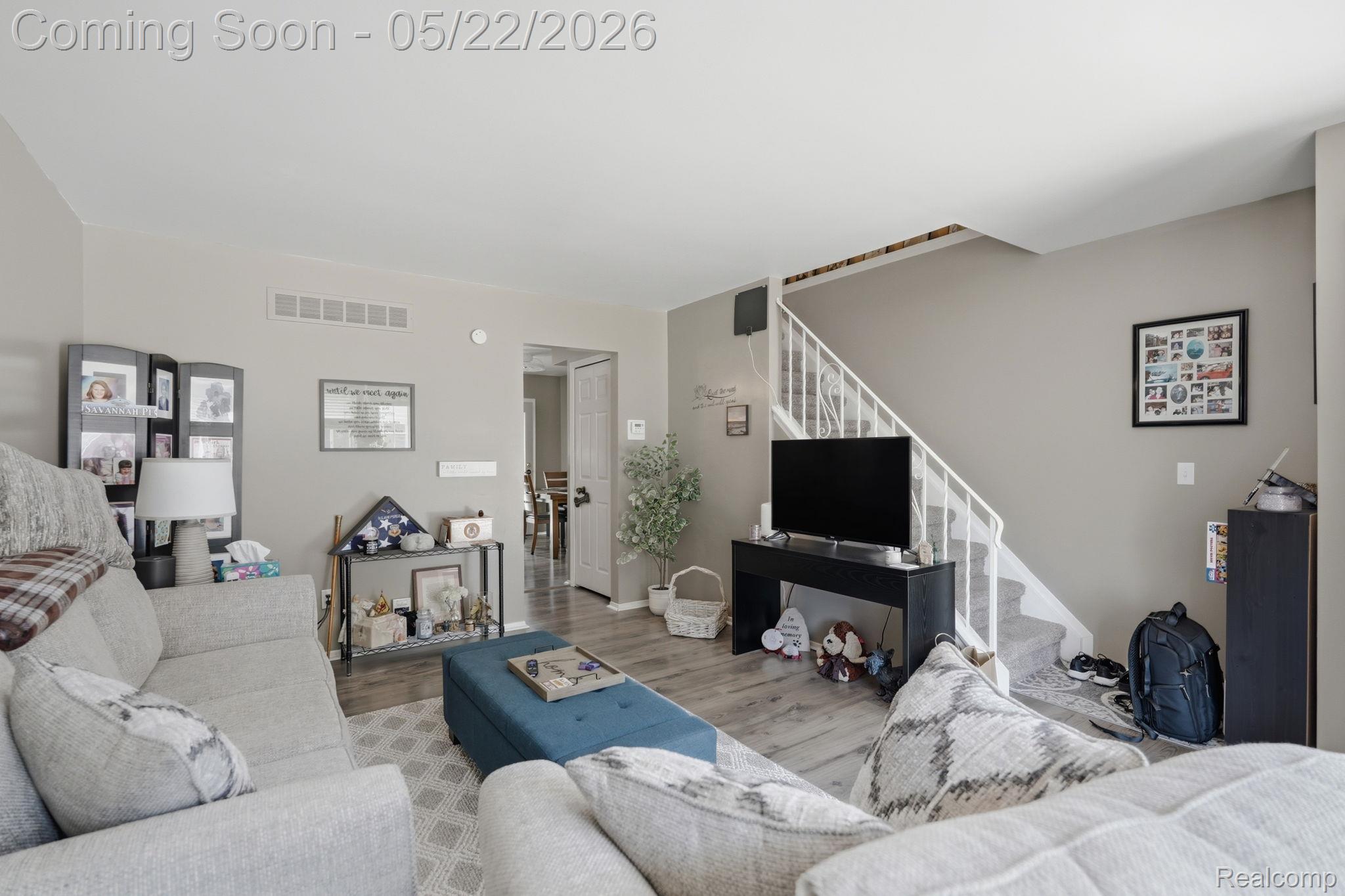 28091 Maple Forest Boulevard W