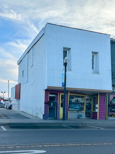 718 E Mount Morris Street Mt Morris City MI 48458