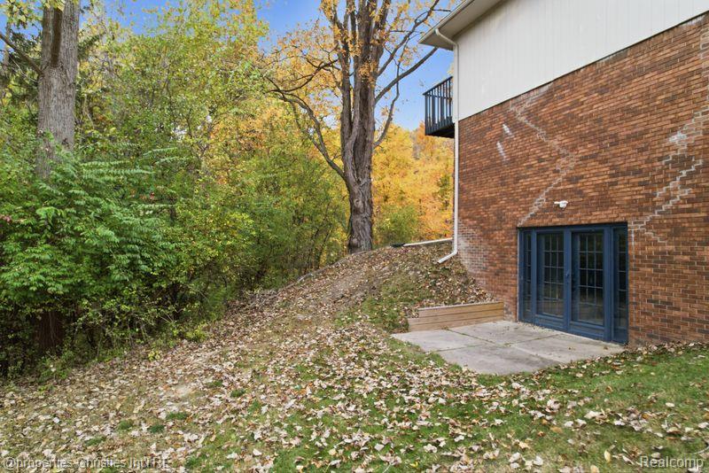 23460 Coventry Woods Lane