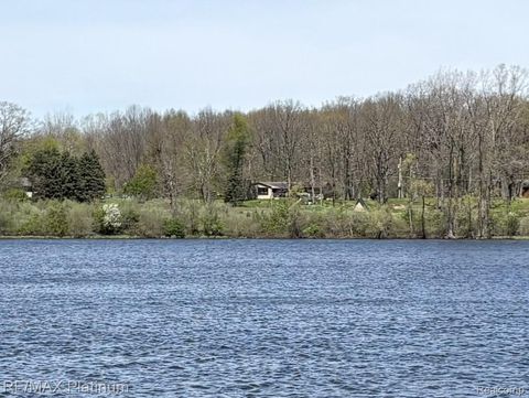 Transfer Parcel B Oak Leaf Lane Howell Township MI 48855