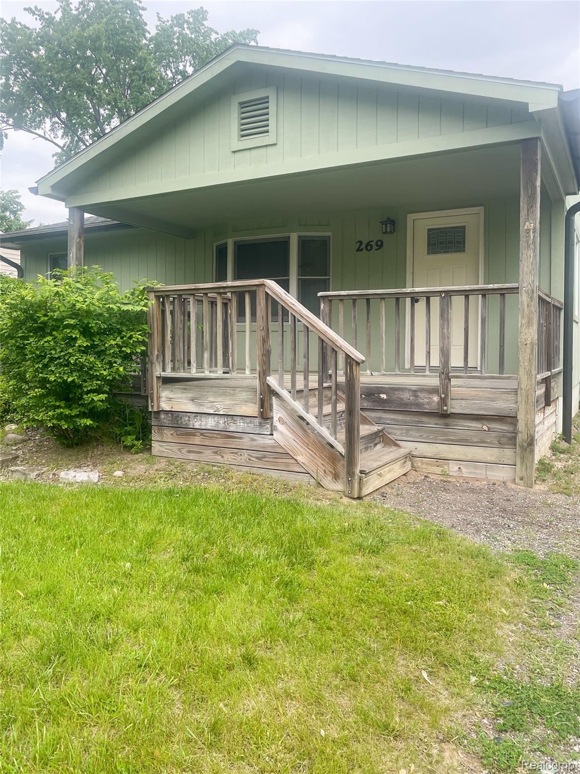 269 Clayburn Boulevard