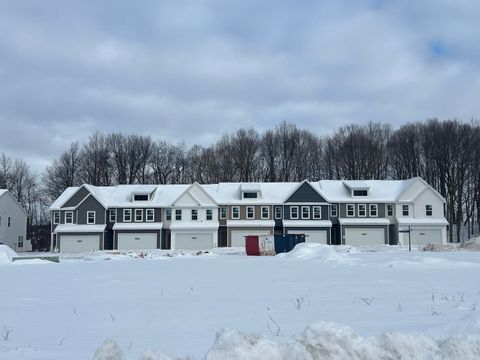 3331 Kings River Street SW 44 Wyoming City MI 49418