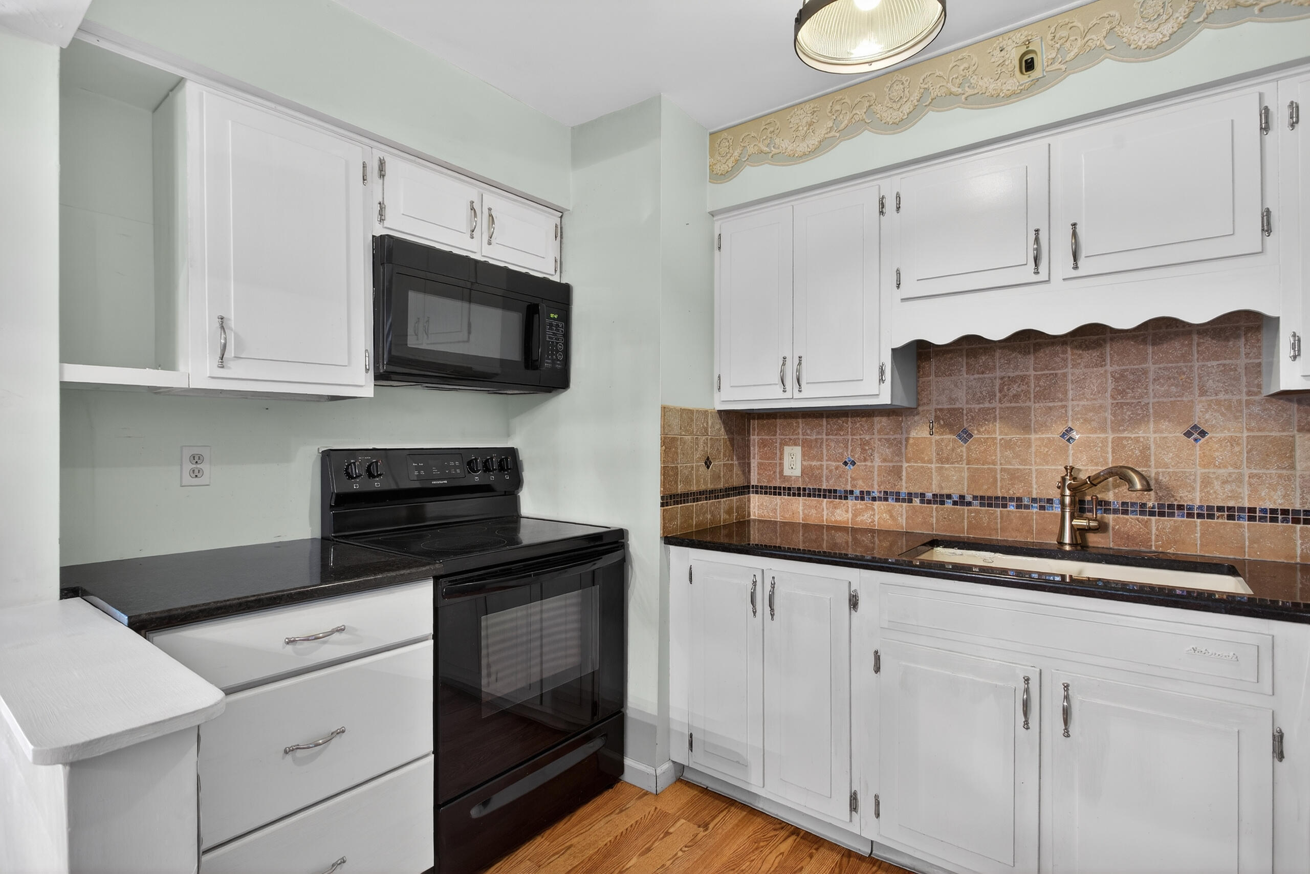 806 W Michigan Avenue 202E