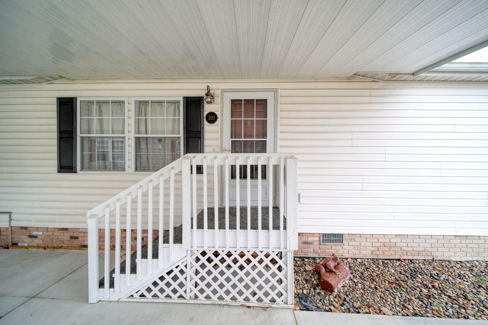 301 Hidden River Drive