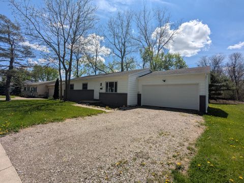 631 S ELM Street Lapeer City Lapeer MI 48446