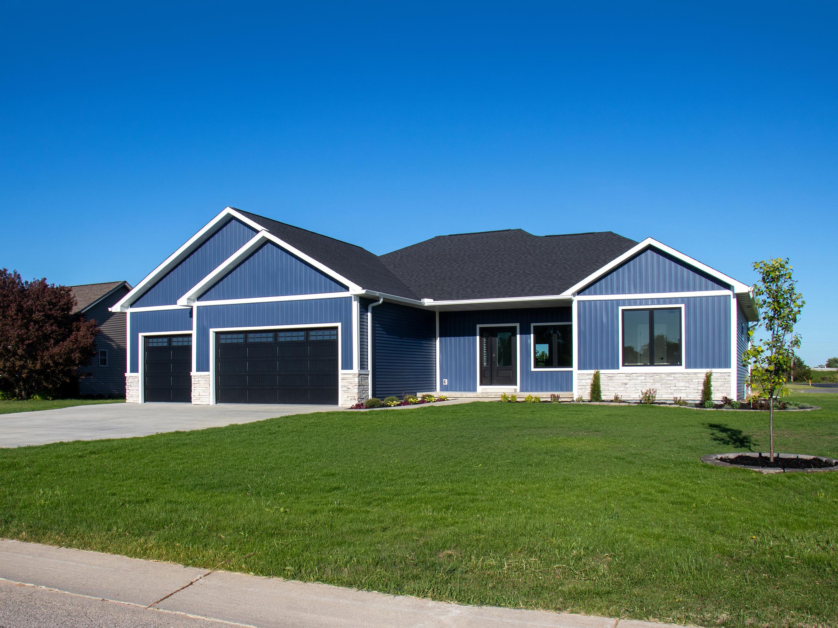 2816 W Crossroads Drive