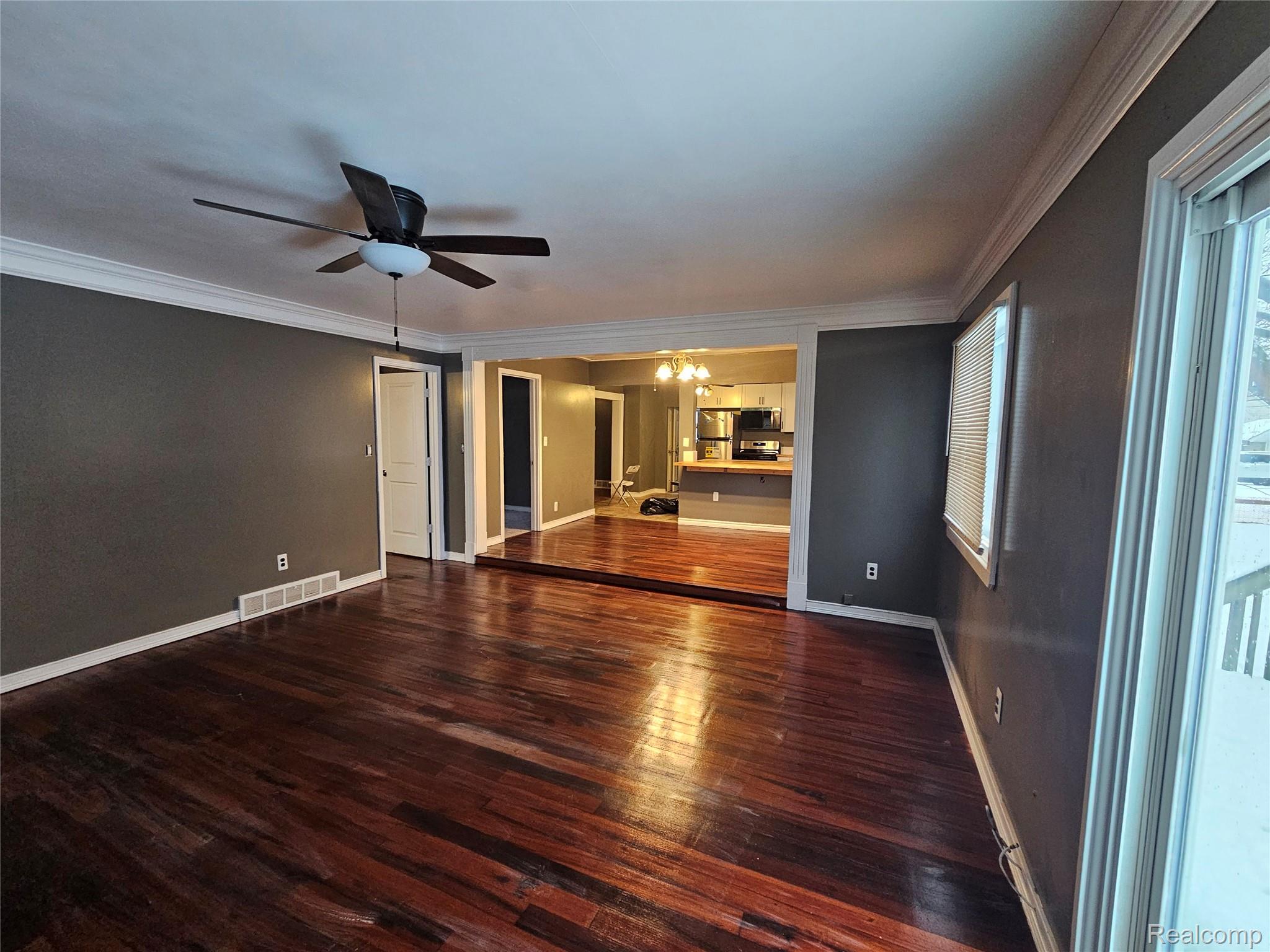 20999 Seminole Street