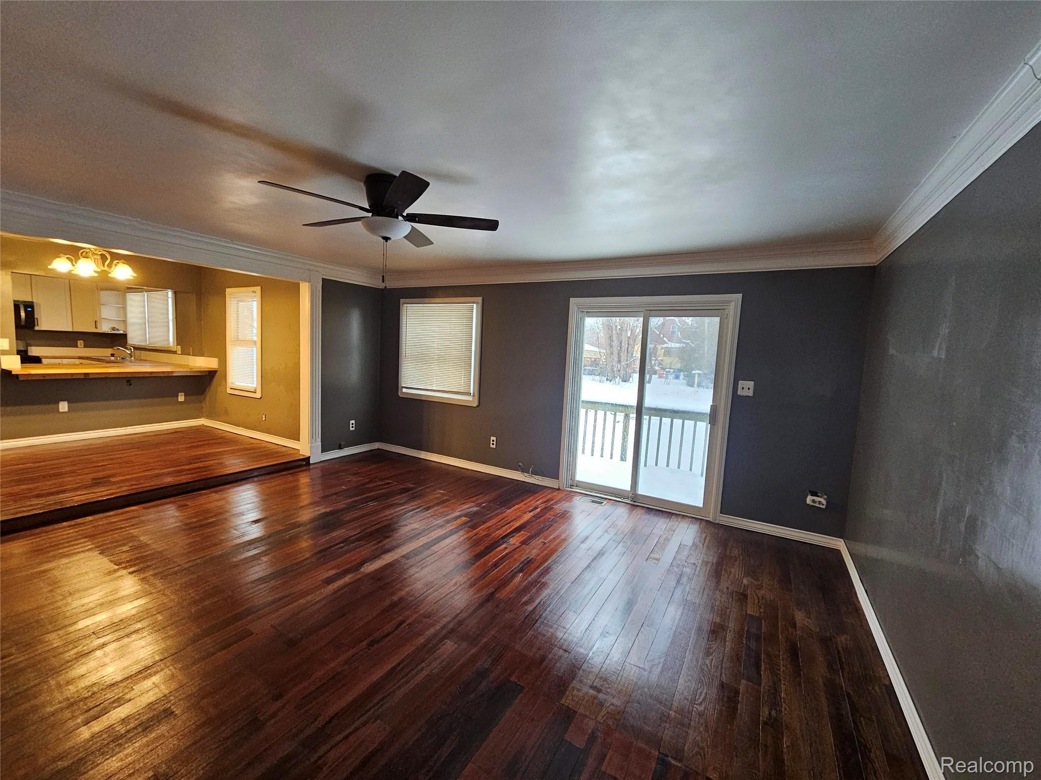 20999 Seminole Street