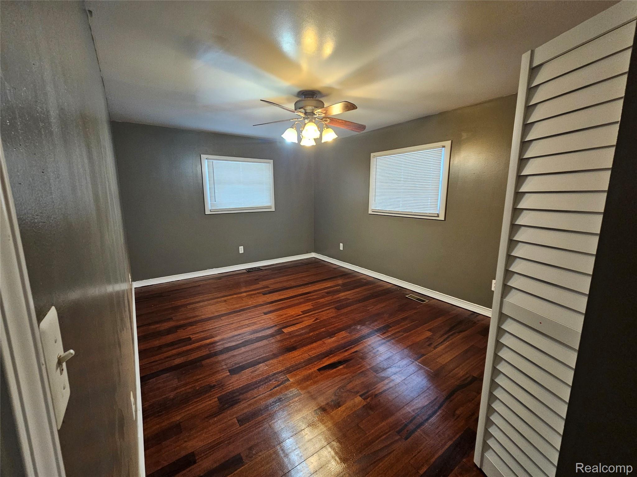 20999 Seminole Street