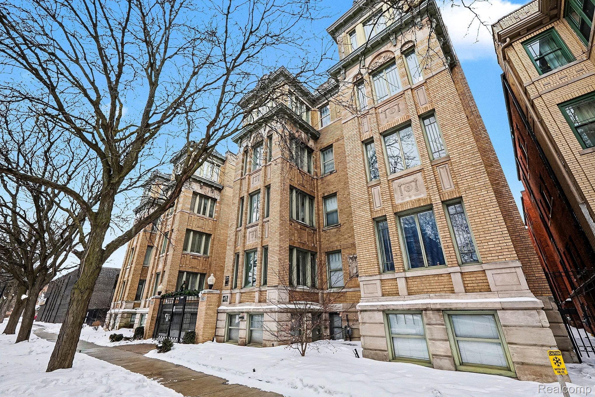 120 Seward Street 108