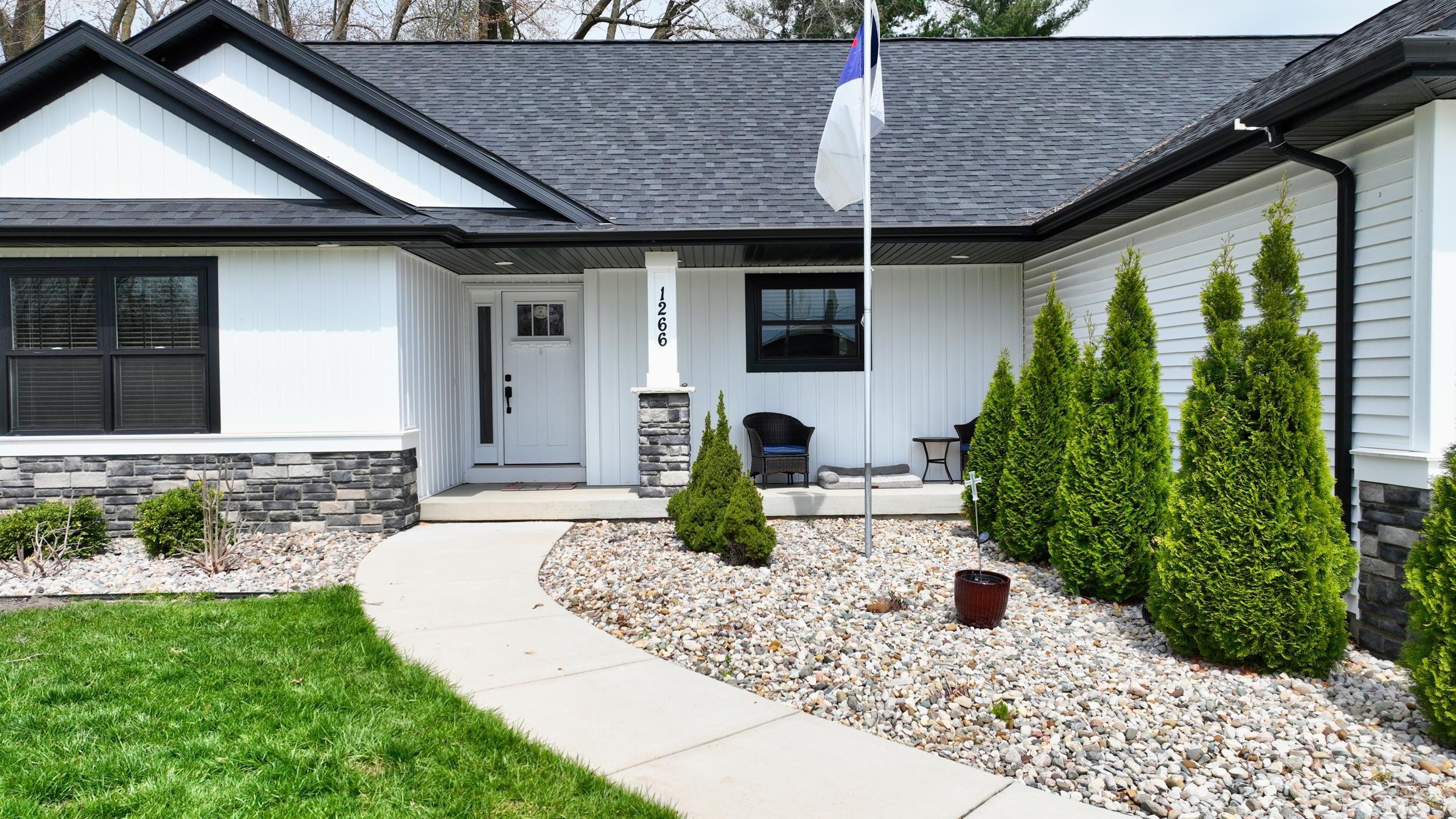 1266 Freeland Road
